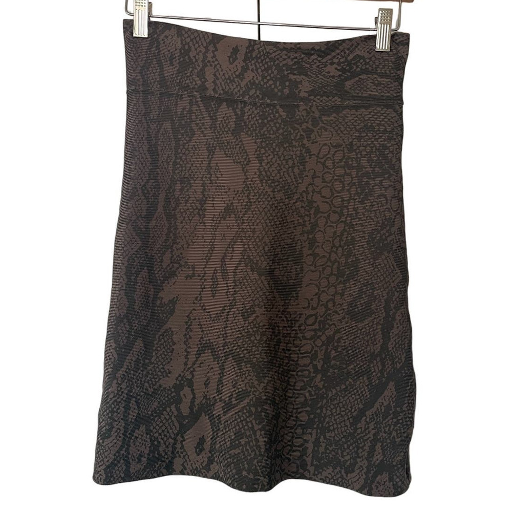 BCBGMaxAzria Brown and Black Snakeskin Print Stretch Bandage Skirt • Size M 🗣